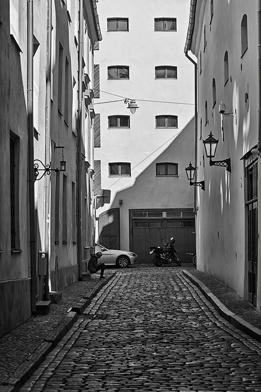 В узких улочках - Регина 