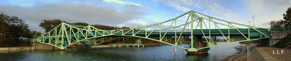 Поворотный мост в Лиепае - Liudmila LLF