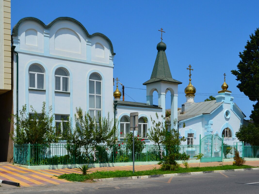Дербент. Церковь Покрова Пресвятой Богородицы. - Пётр Чернега Дербент. Церковь Покрова Пресвятой Богородицы. - Пётр Чернега