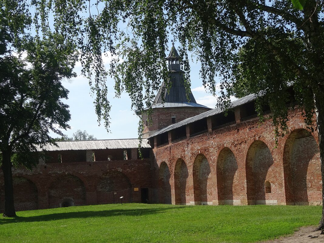 Башня Зарайского Кремля - Лидия Бусурина Башня Зарайского Кремля - Лидия Бусурина