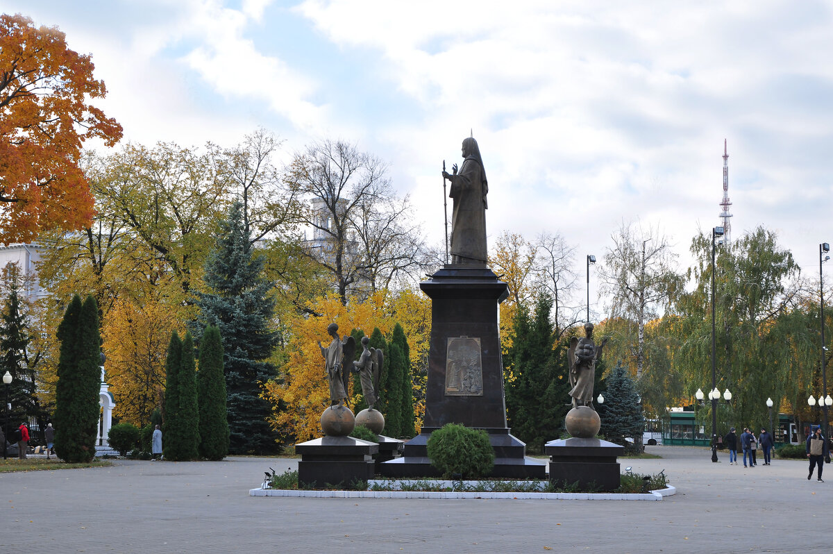 Памятник святителю Митрофану Воронежскому - Татьяна Машошина