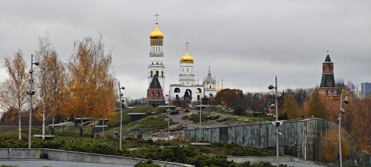 В парке Зарядье - <<< Наташа >>>