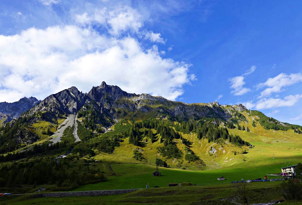 А́рльберг (нем. Arlberg) — горный массив в Восточных Альпах,.. - Галина 