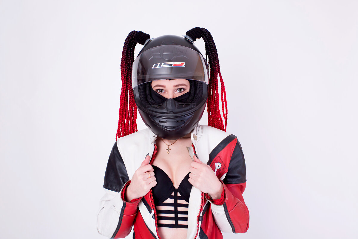 В шлеме - Илья 