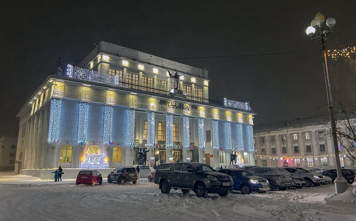 Дворец культуры шахтёров (Воркута) - Дмитрий Иванов Дворец культуры шахтёров (Воркута) - Дмитрий Иванов