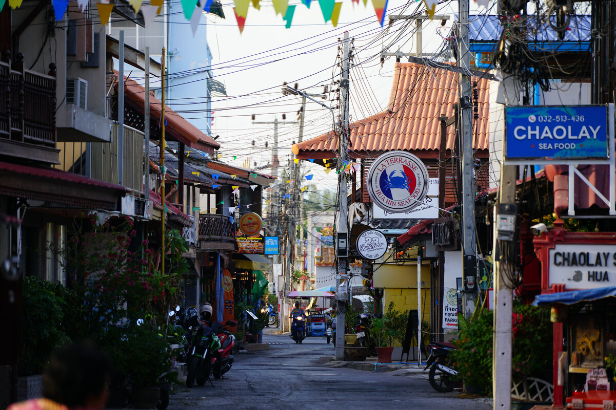 Naresdamri Road - Иван Литвинов Naresdamri Road - Иван Литвинов