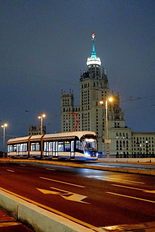 На Большом Устьинском мосту - Лютый Дровосек