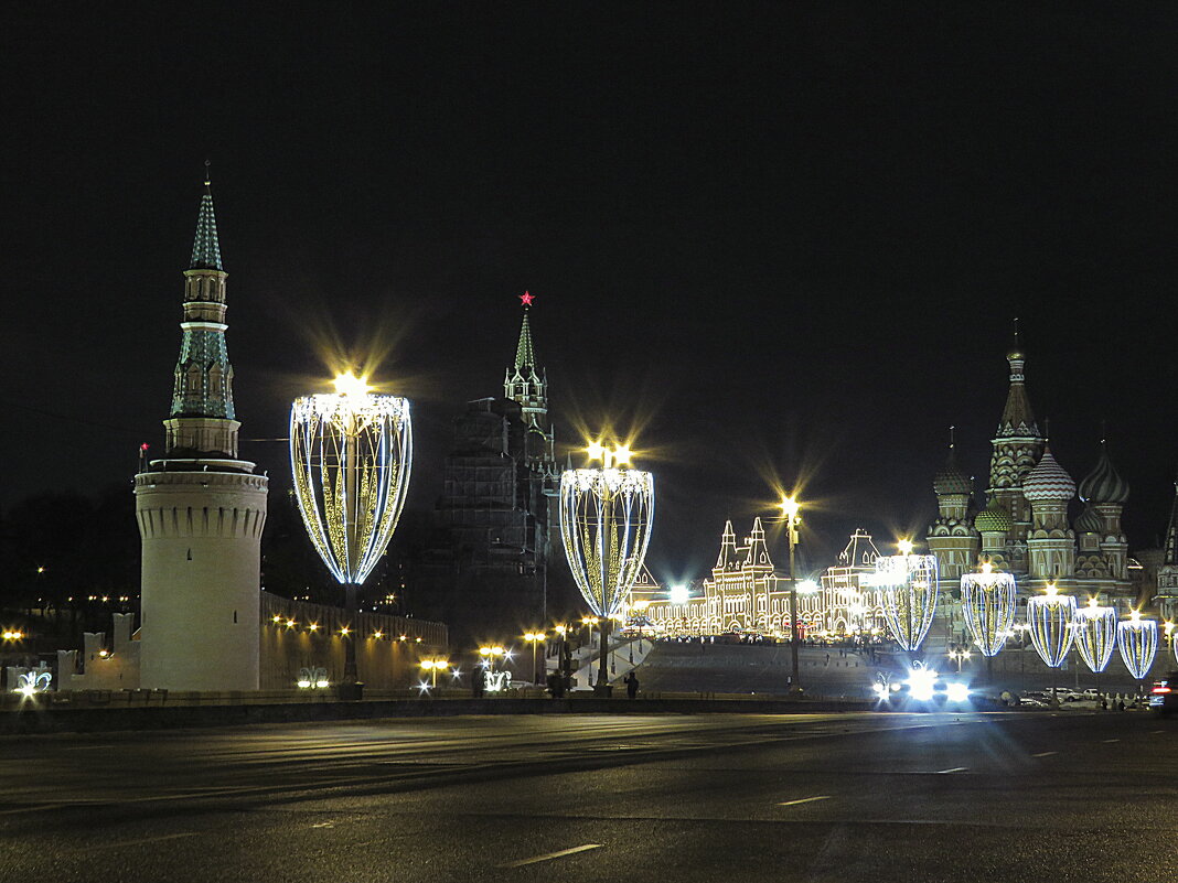 Новогодняя Москва - ИРЭН@ .