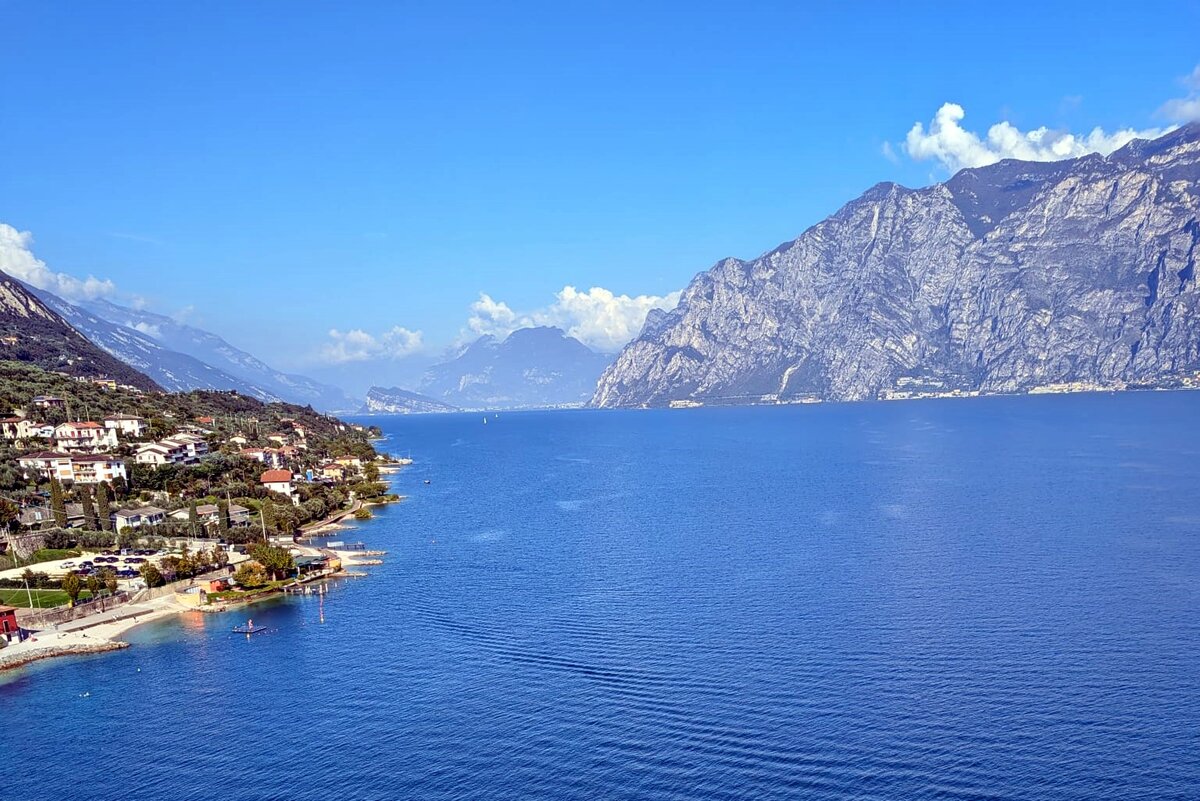 САМЫЕ КРАСИВЫЕ места мира Италия - Sudtirol (Gardasee-Limone) на катере /Гарда Экспресс/. - "The Natural World" Александер