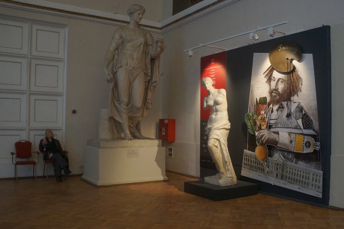 Флора и Венера на выставке "Репин. Детали" в Академии художеств имени Ильи Репина - zavitok * Флора и Венера на выставке "Репин. Детали" в Академии художеств имени Ильи Репина - zavitok *