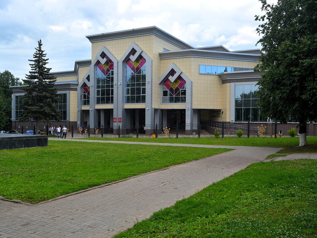 Чебоксары. Национальная библиотека Чувашской республики. - Пётр Чернега Чебоксары. Национальная библиотека Чувашской республики. - Пётр Чернега