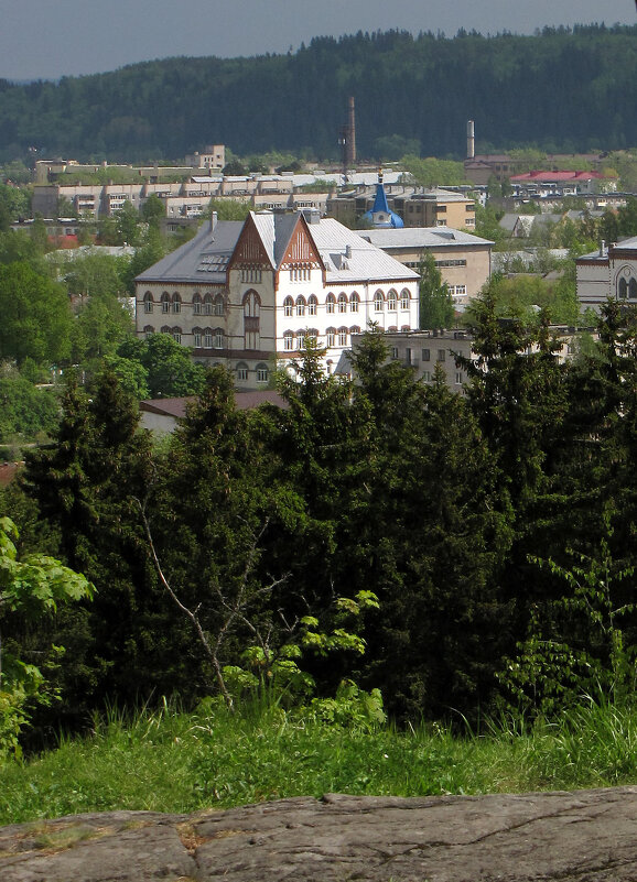 Вид с горы Кухавуори на Сортавальскую районную библиотеку - Александр Ильчевский 