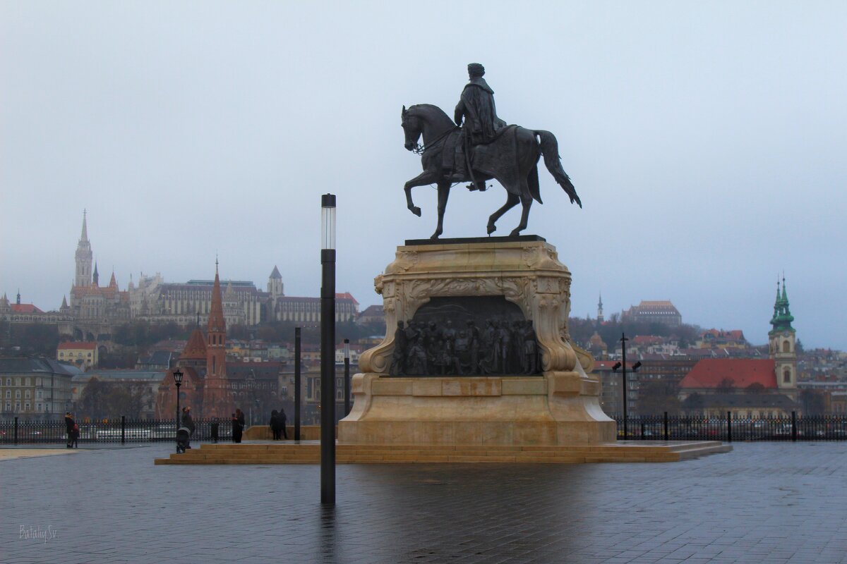 венгерский политик премьер-министр граф Дьюла Андраши на коне - Светлана Баталий венгерский политик премьер-министр граф Дьюла Андраши на коне - Светлана Баталий