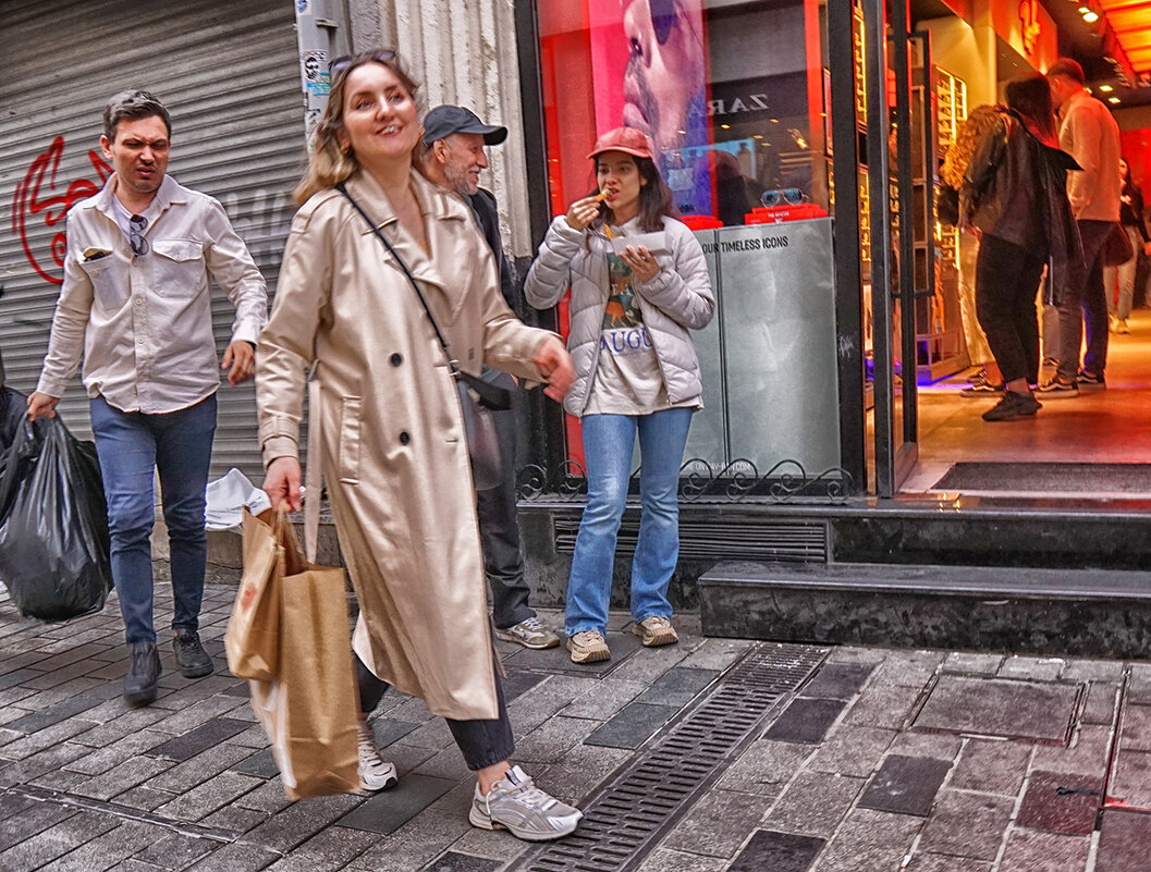 *** - Алексей Карташев