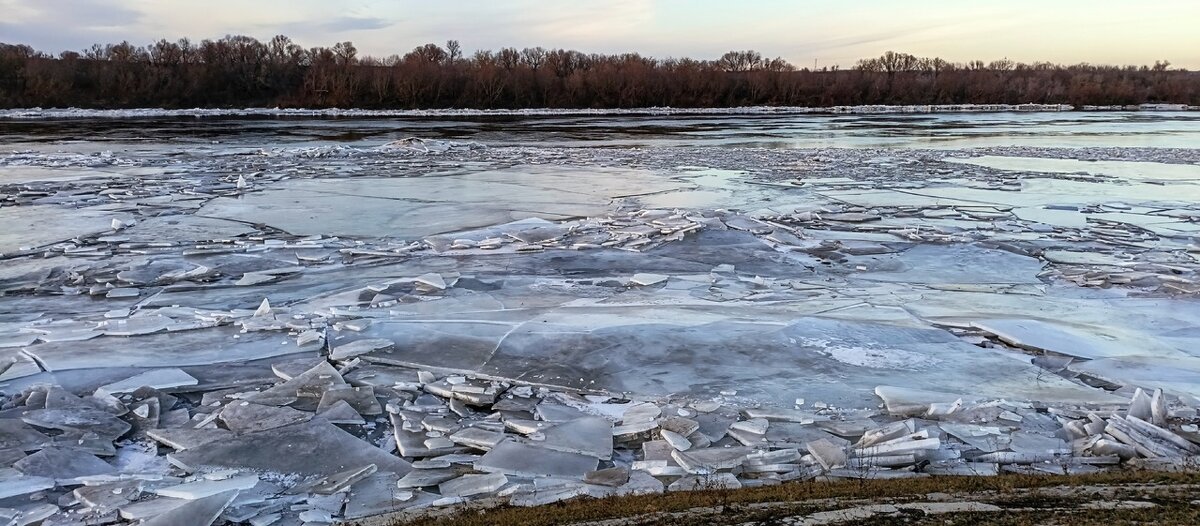 На Оке. - Михаил Столяров