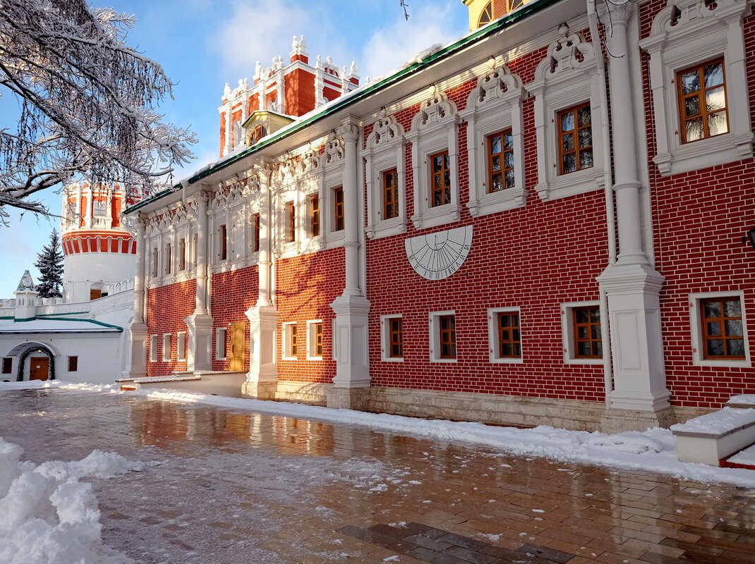 Красное и бело - Александр Чеботарь