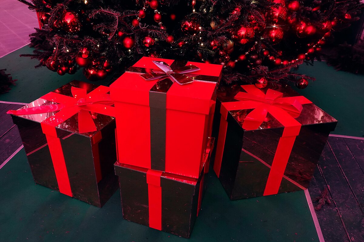 Подарки подарены, подарки получены. - Татьяна Помогалова