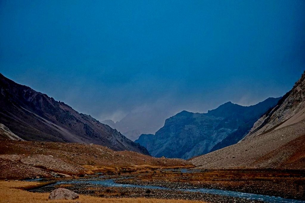 ПО ВЕРХАМ, h~3700м - Виктор Осипчук ПО ВЕРХАМ, h~3700м - Виктор Осипчук