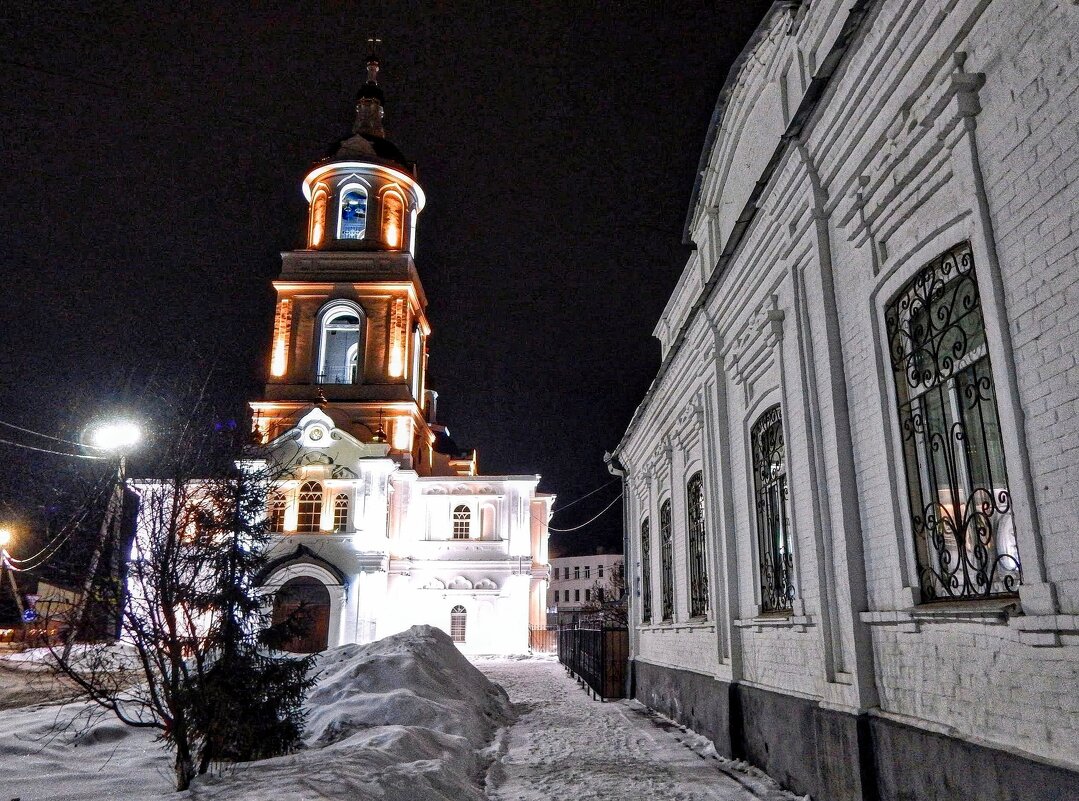 Николаевская церковь в ночи! - Елена Хайдукова ( Elena Fly ) Николаевская церковь в ночи! - Елена Хайдукова ( Elena Fly )