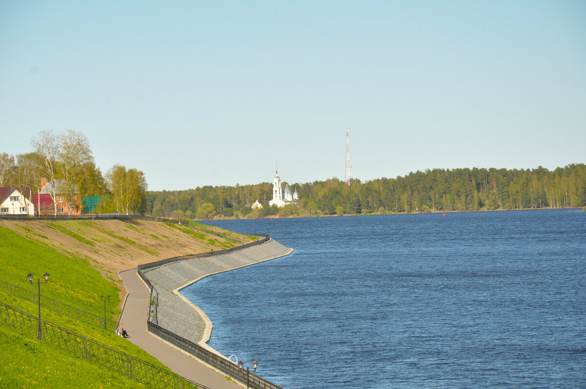 Волга вблизи Мышкина (фото 2018 года) - Gen 