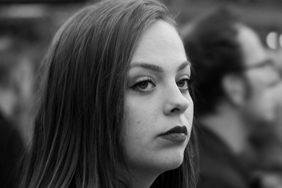 Лицо в толпе - Юрий. Шмаков Лицо в толпе - Юрий. Шмаков