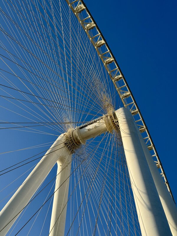 Дубайское око. - Сергей Адигамов