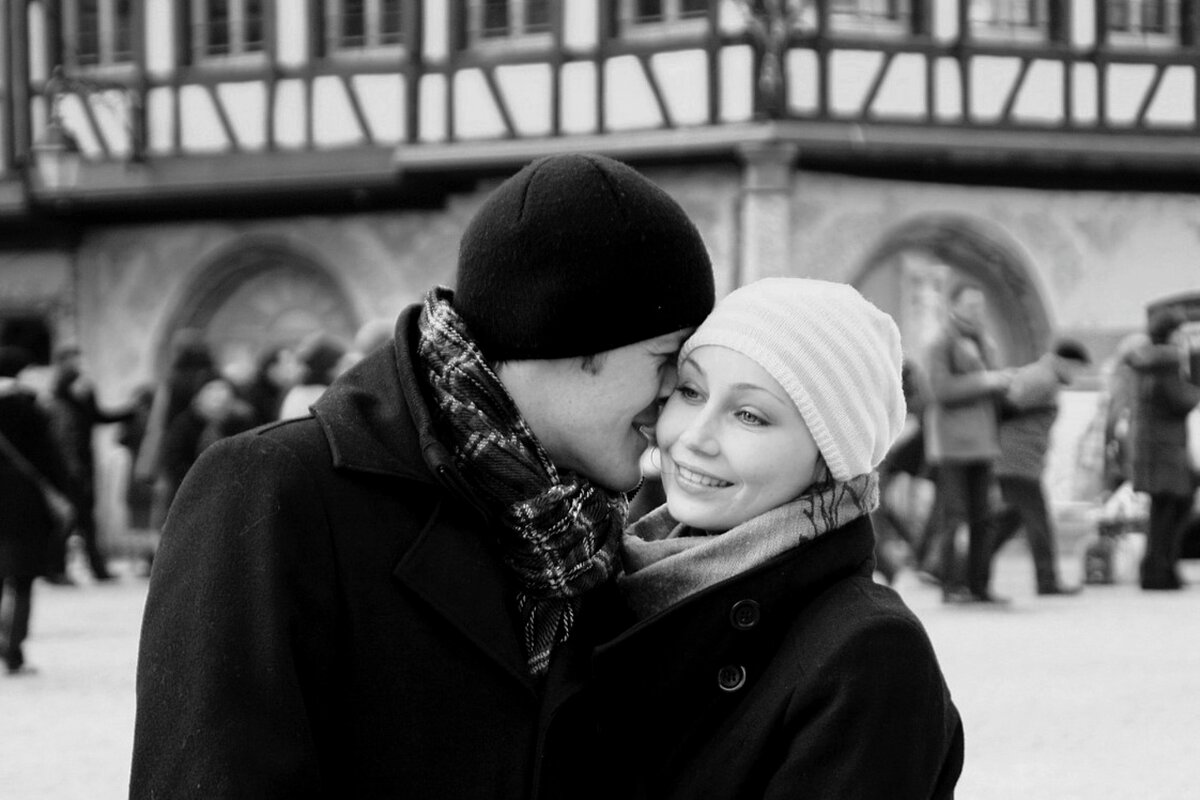 Скажу тебе на ушко, по секрету - - Юрий. Шмаков Скажу тебе на ушко, по секрету - - Юрий. Шмаков