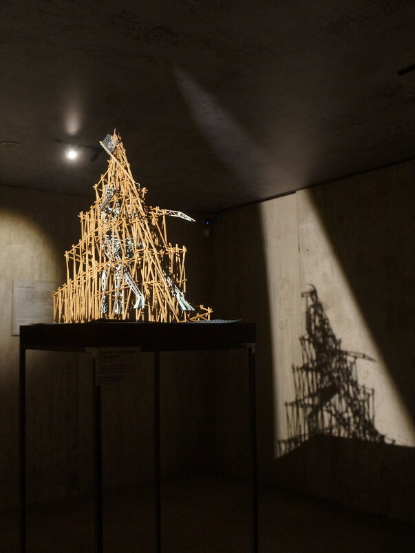 Рабочий и колхозница / автор проекта Юрий Аввакумов / 1990/2024 - zavitok * Рабочий и колхозница / автор проекта Юрий Аввакумов / 1990/2024 - zavitok *