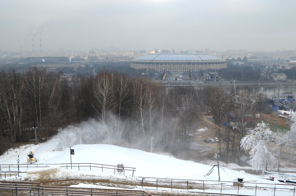 Снеговая пушка в работе - Татьяна Тюменка Снеговая пушка в работе - Татьяна Тюменка