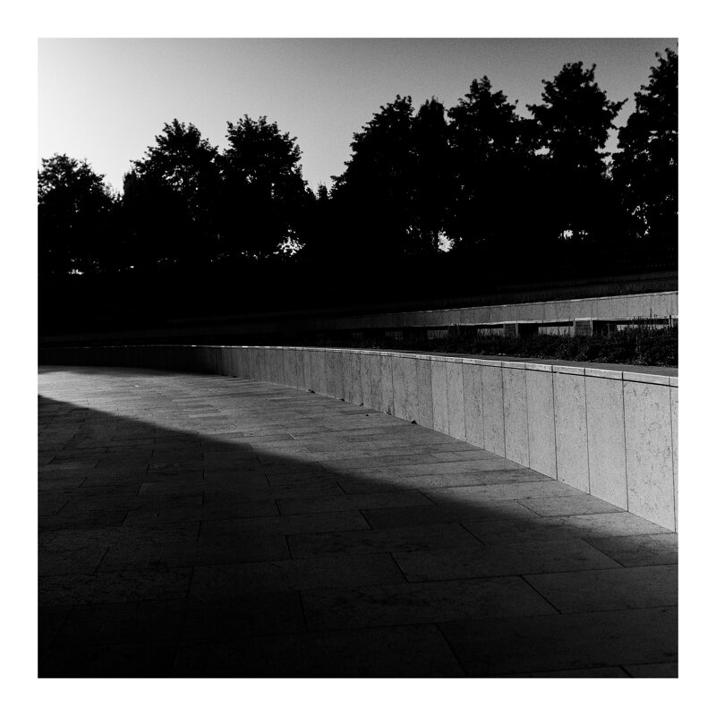 *** - Валерий Карякин