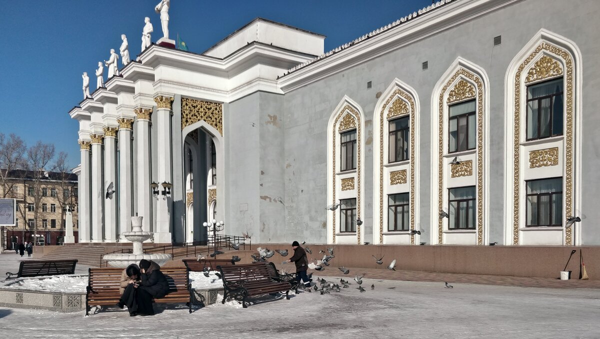 В городе Караганде - Андрей Хлопонин В городе Караганде - Андрей Хлопонин