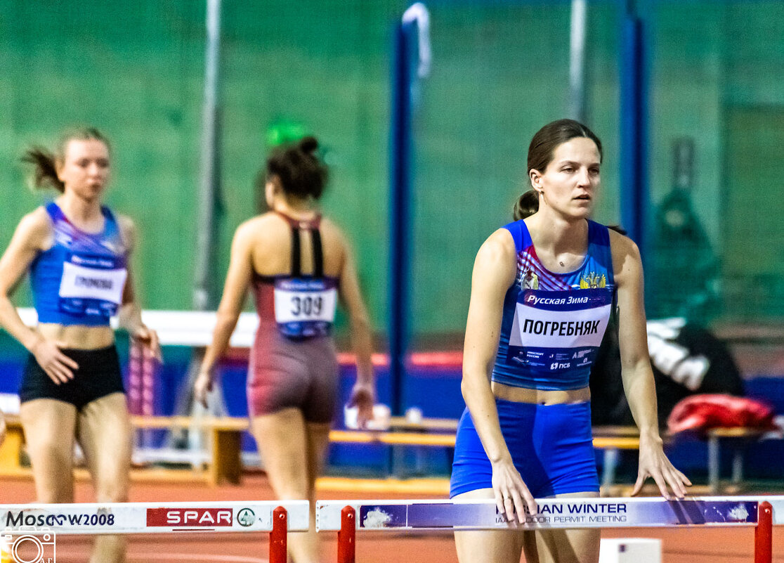 У барьера - Александр 