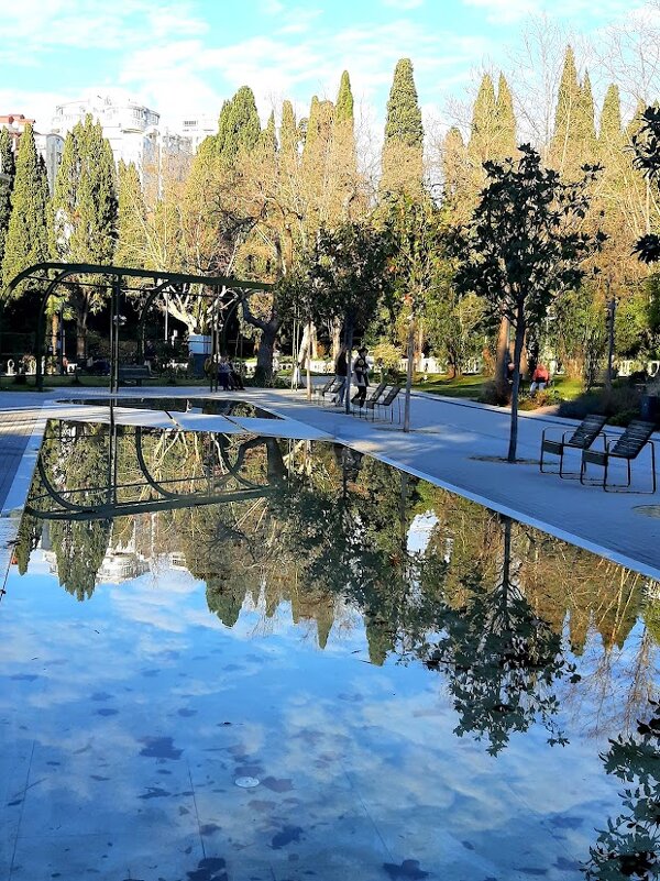 Сквер Н.Островского - Tata Wolf