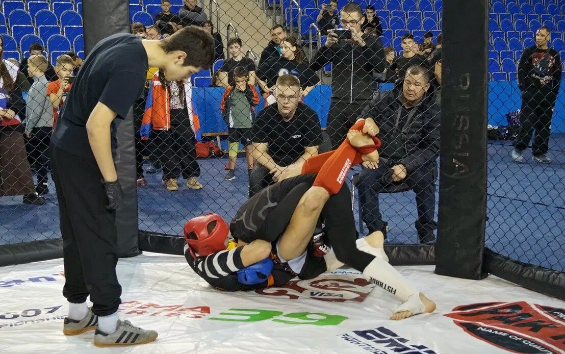 Спорт любит упорных. - Михаил Столяров