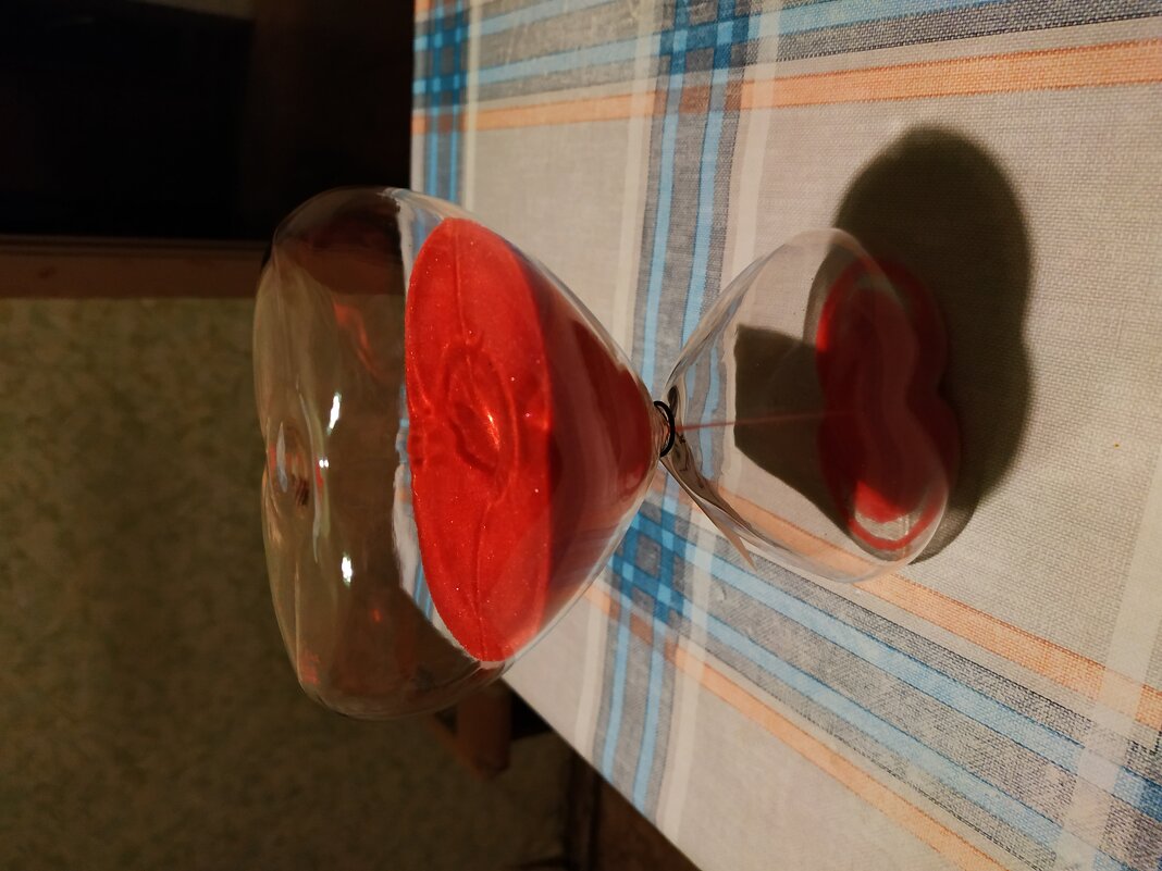 Скромный подарок ко дню всех влюбленных - Андрей Лукьянов Скромный подарок ко дню всех влюбленных - Андрей Лукьянов