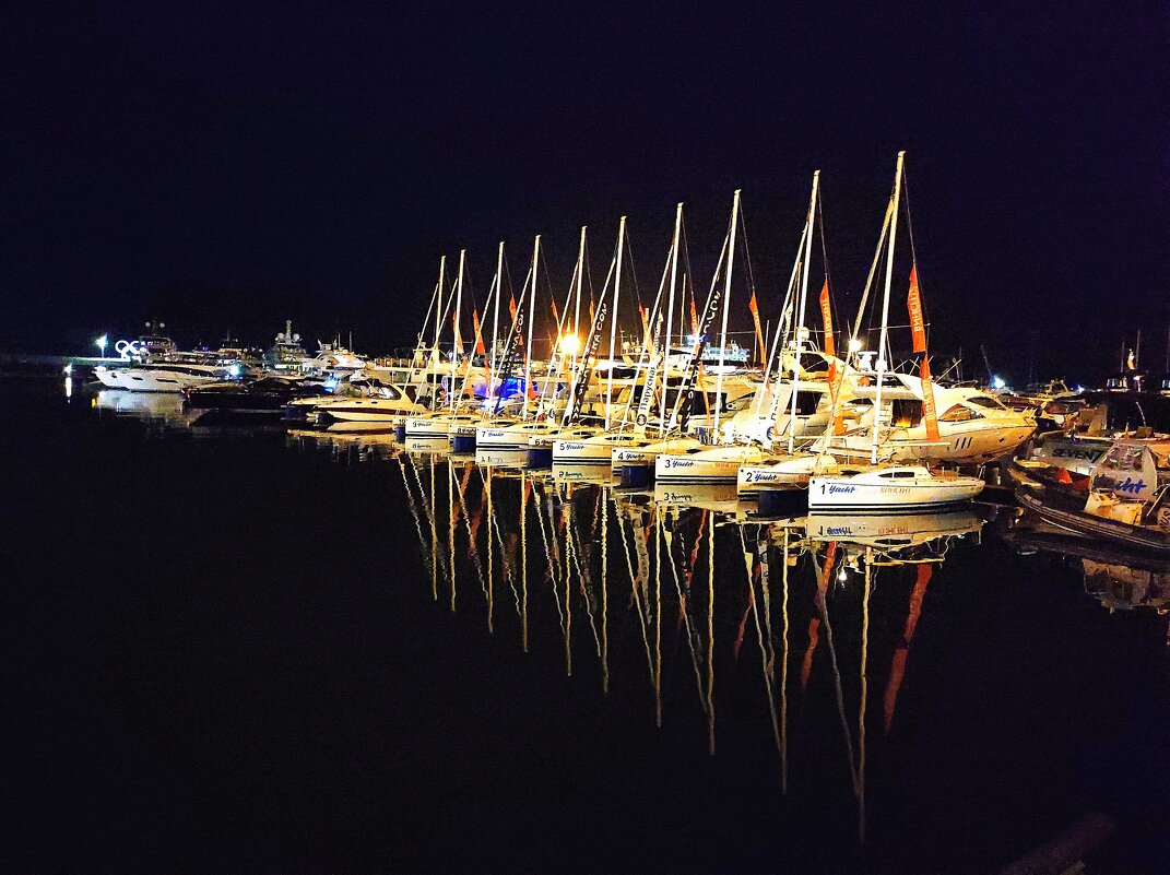 Вечерний Сочи - Татьяна Лютаева Вечерний Сочи - Татьяна Лютаева