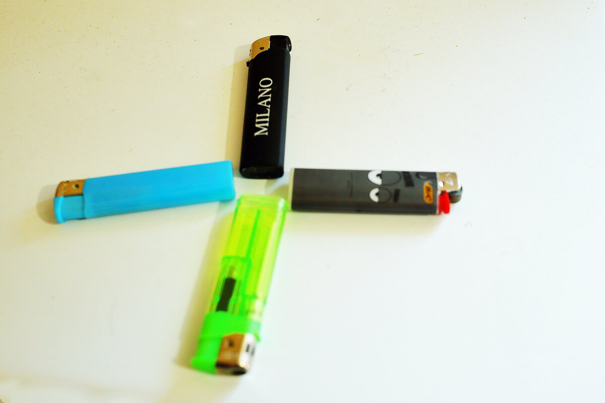 Про зажигалки - Юрий Гайворонскiий Про зажигалки - Юрий Гайворонскiий