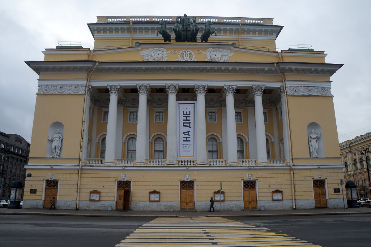 Александринский театр / арх. Карл Росси / ампир / 1832 - zavitok * Александринский театр / арх. Карл Росси / ампир / 1832 - zavitok *