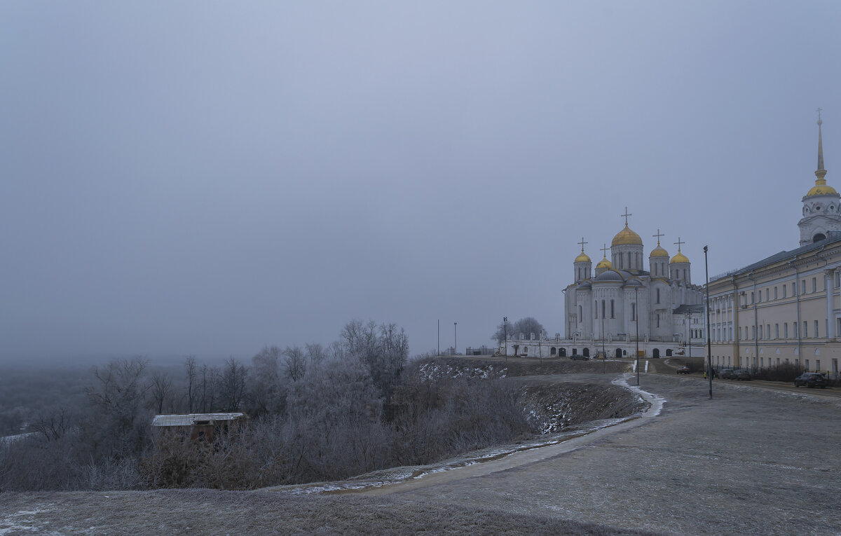 Во Владимире туманным днем - Сергей Цветков