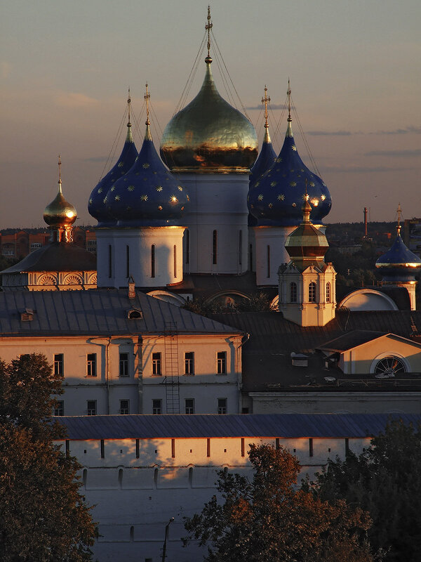 Сергиев Посад. Успенский собор. - Игорь Олегович Кравченко Сергиев Посад. Успенский собор. - Игорь Олегович Кравченко