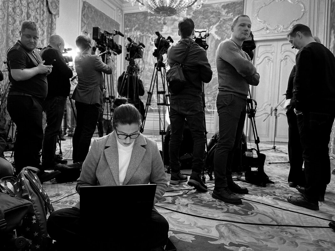 В ожидании С.Лаврова - Сергей Золотавин