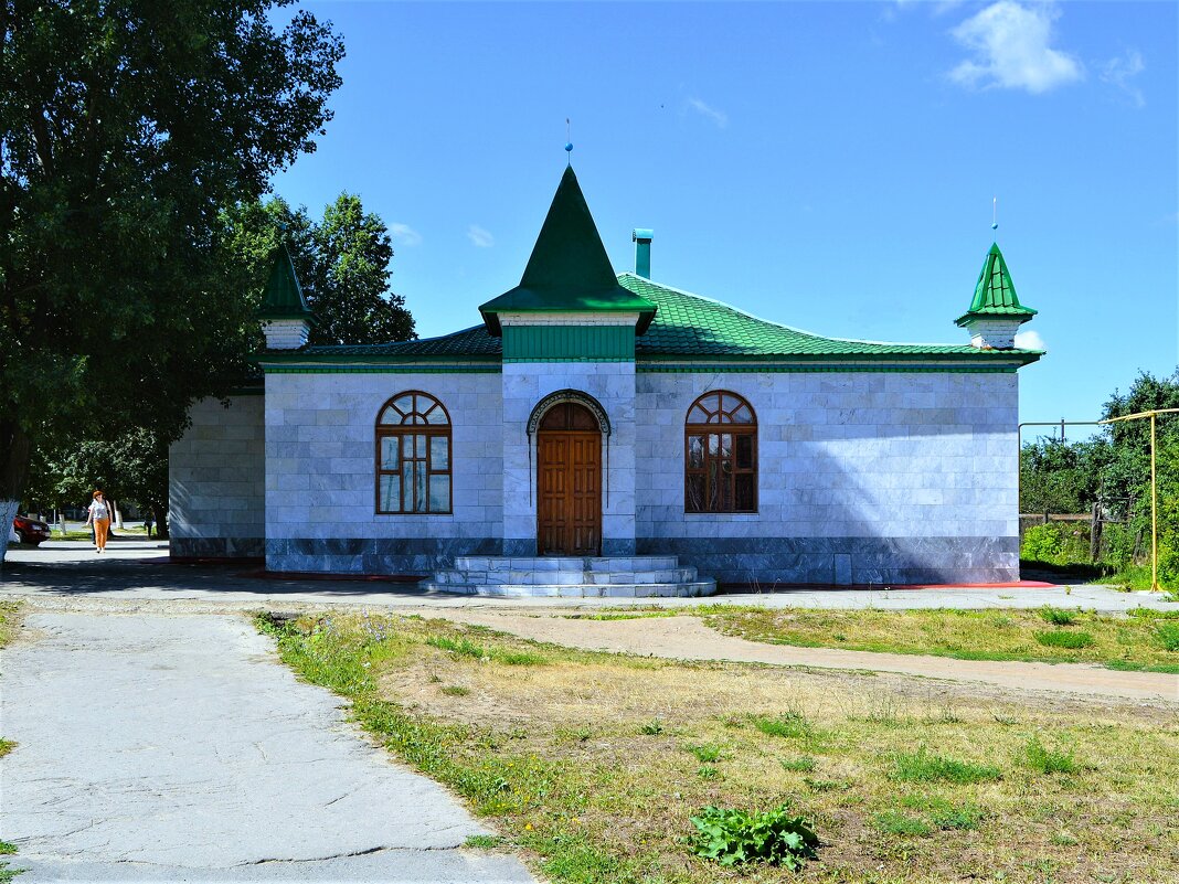 Чебоксары. Кафе "Лама". - Пётр Чернега Чебоксары. Кафе "Лама". - Пётр Чернега