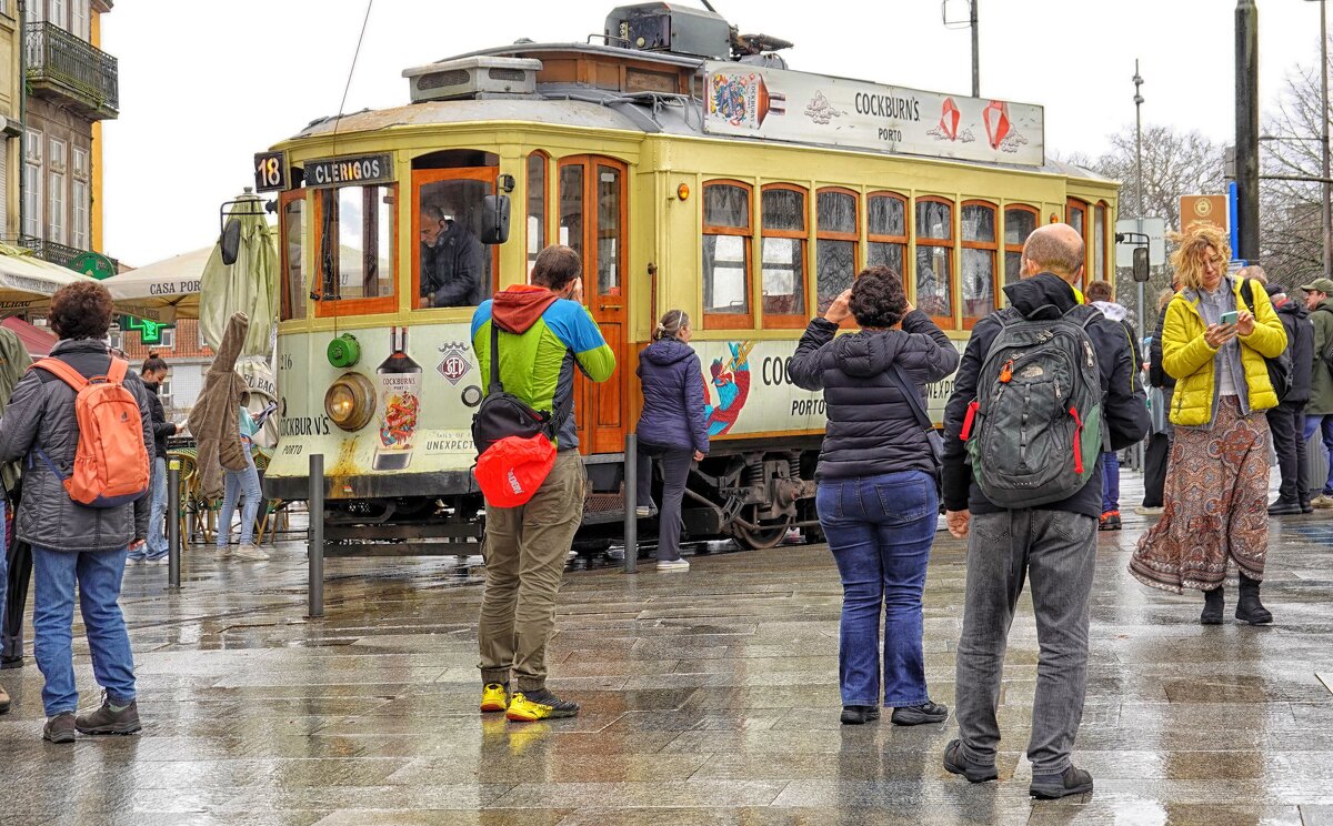 По улицам трамвай возили..) - Elena Ророva