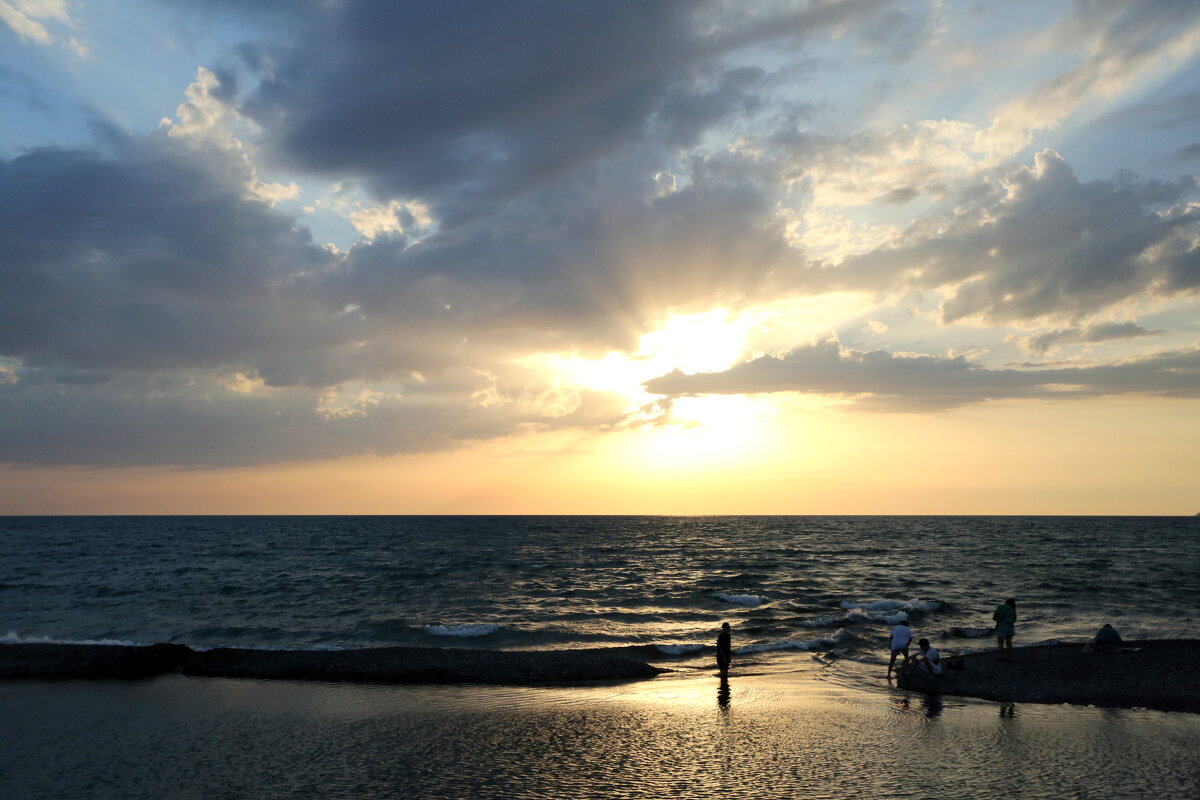 Перед ненастьем - Валерий Перед ненастьем - Валерий