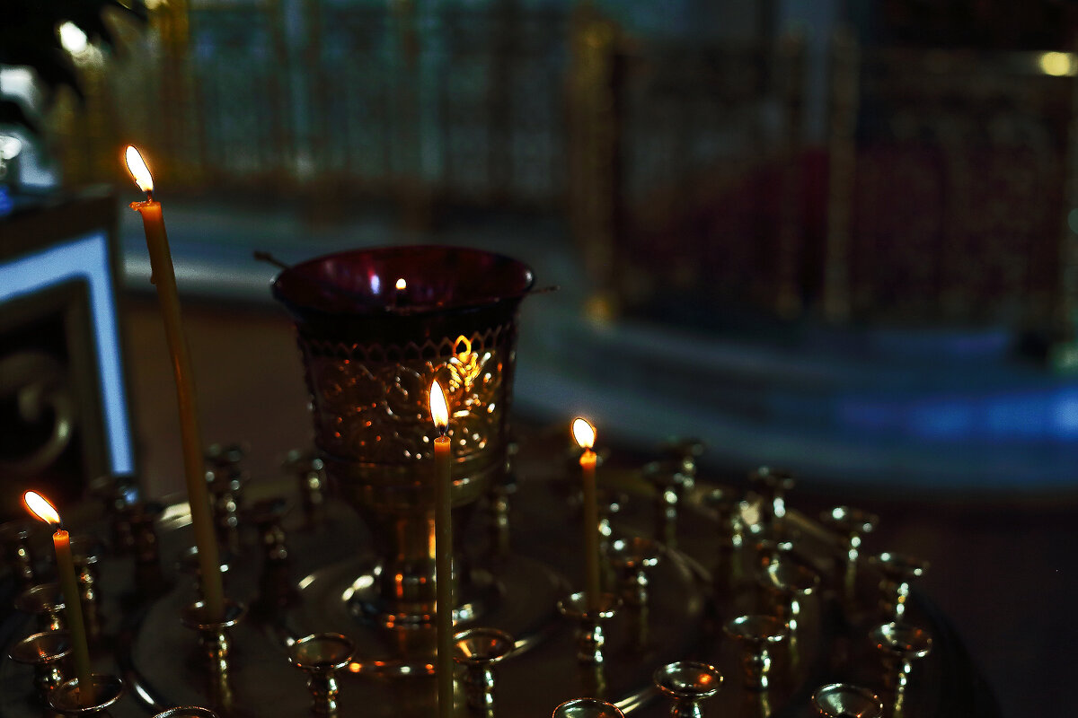 В храме - Юрий Гайворонскiий В храме - Юрий Гайворонскiий