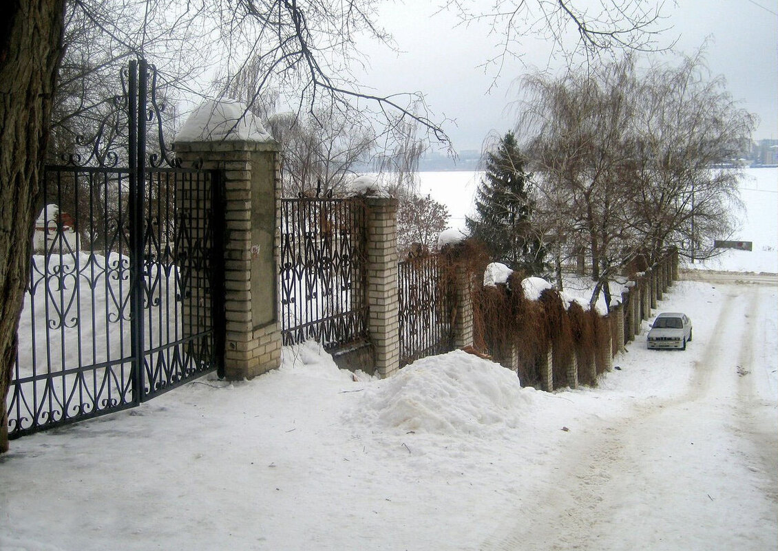 Спуск от дома-музея Дурова (фото зима 2010 г.) - Татьяна Машошина