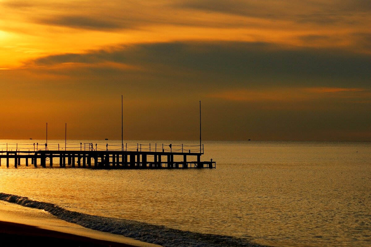 Рассвет над морем – это так красиво - Юрий. Шмаков