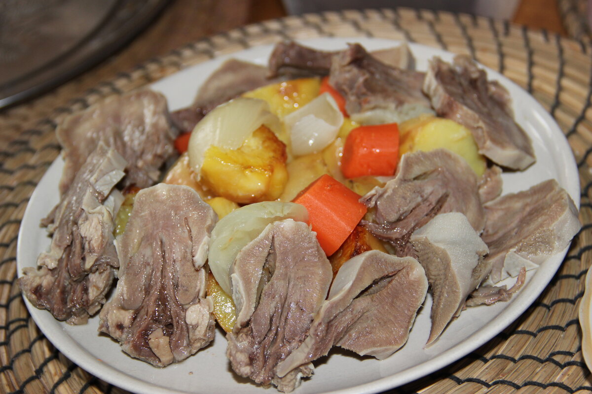 Блюдо. - Венера Чуйкова