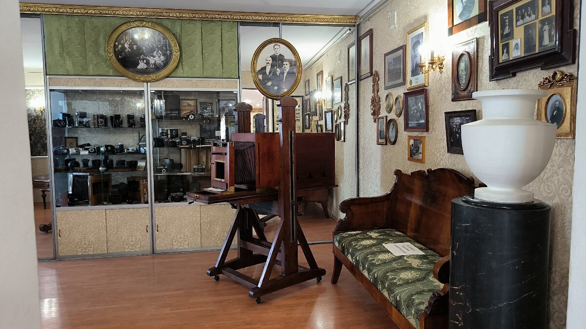 В музее фотографии Карла Буллы. - Ольга В музее фотографии Карла Буллы. - Ольга