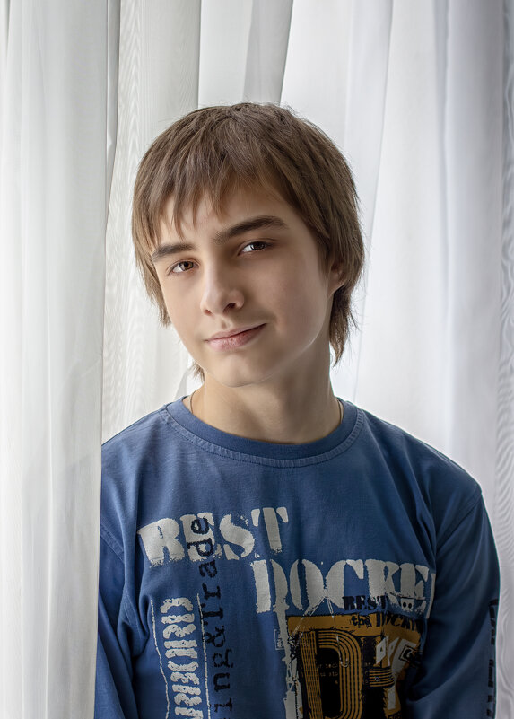 * - Александр Лисовский